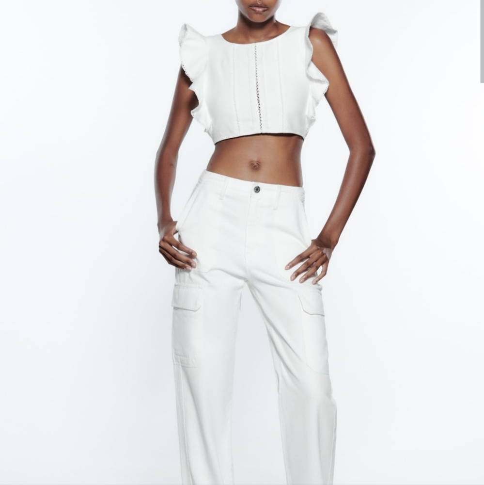 White embroided crop top Zara